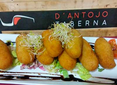 Dónde Comer y Copas Málaga D'Antojo Taberna